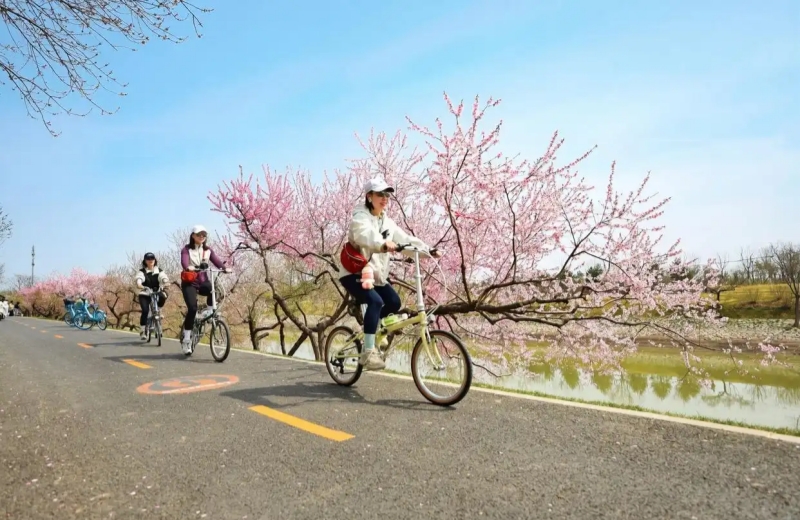 4.长阳滨水  新京报 800.jpg